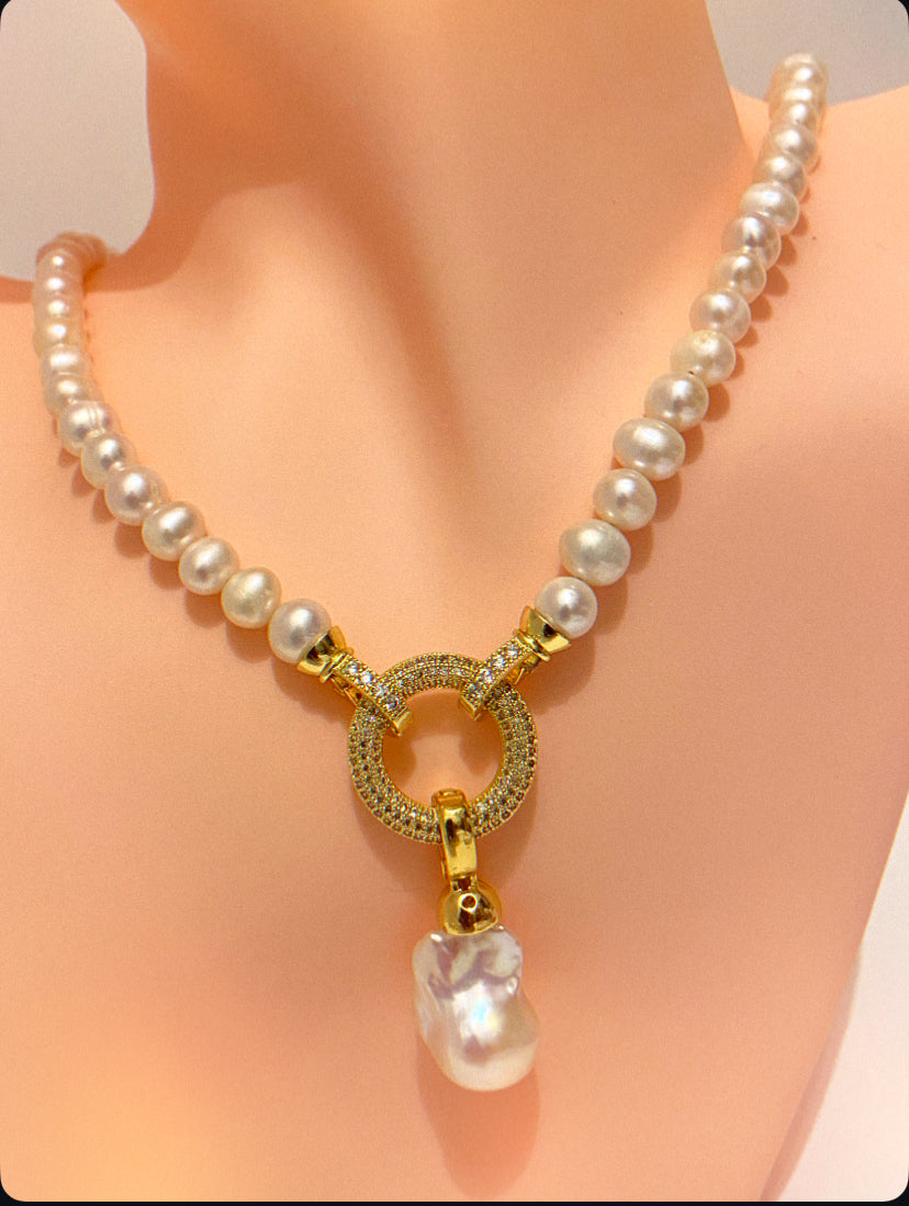 Freshwater Pearl Necklace with Baroque Pendant & 18K Gold Plated Clasp