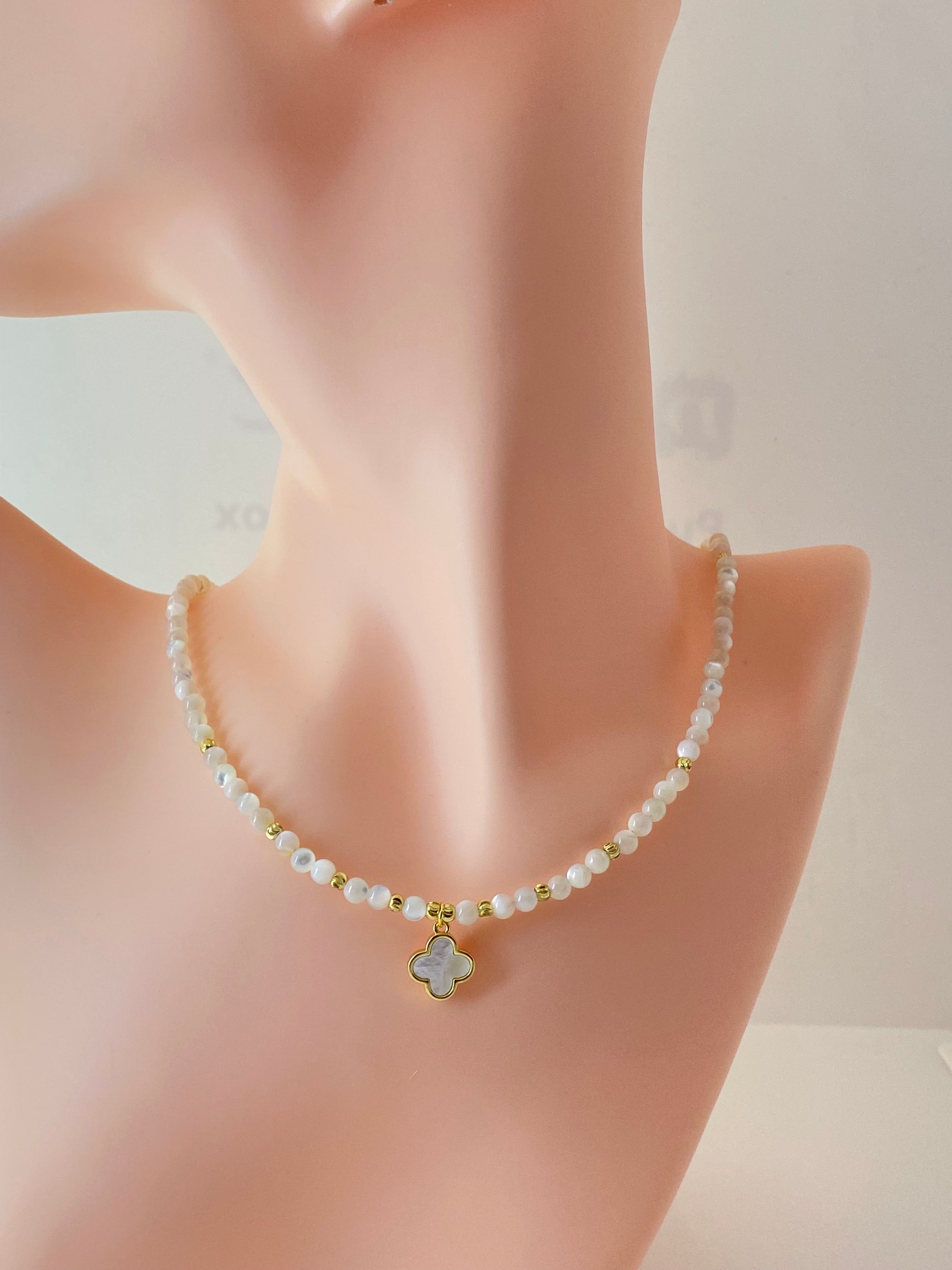 Natural Shell Pearl & Clover Charm Necklace | Gold Beaded Pearl Choker with Mother of Pearl Pendant