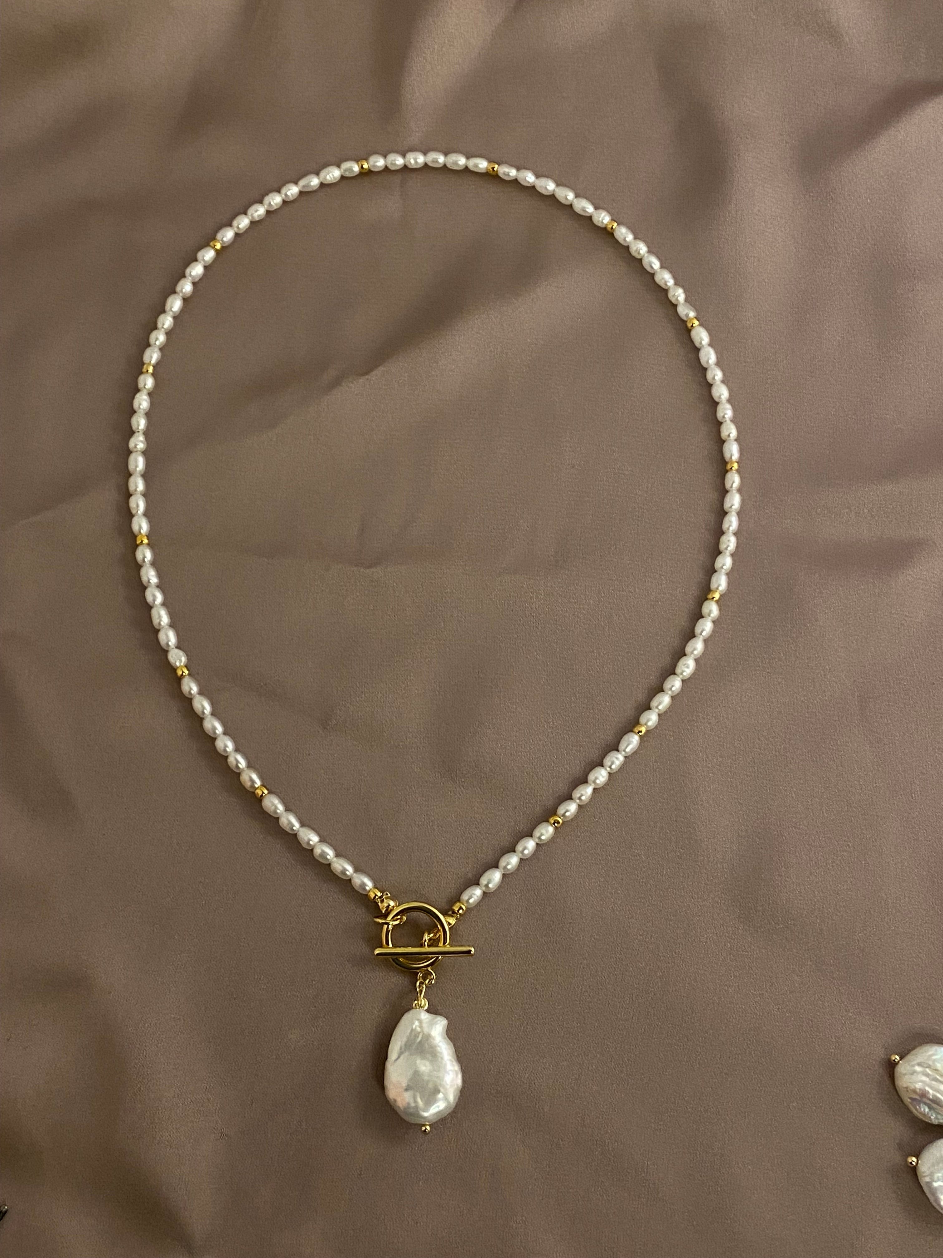 Baroque Pearl Toggle Necklace | Freshwater Smooth Rice Pearl & Gold Beaded Necklace