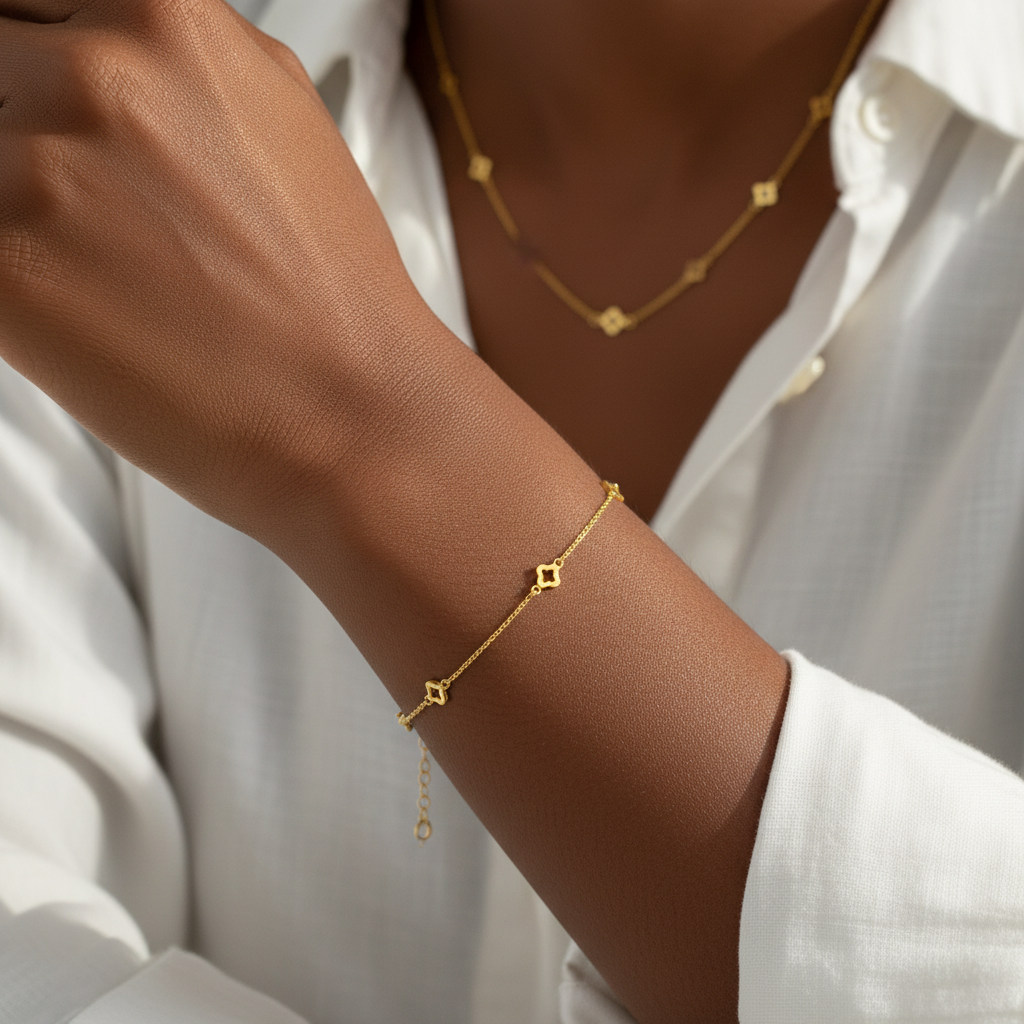 18K Gold Plated Clover Bracelet & Necklace Set| Modern Minimalist Jewelry.
