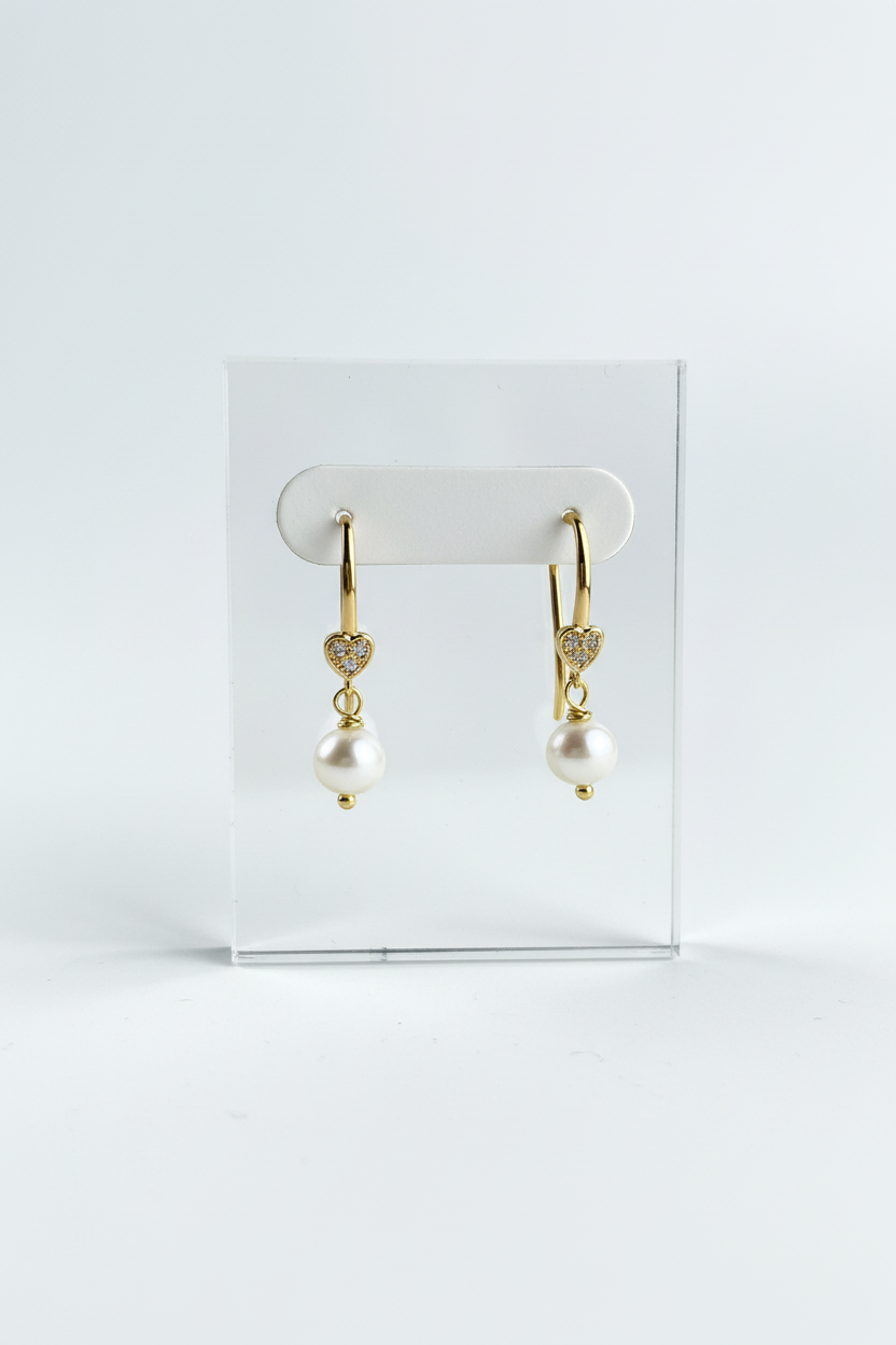 18k Gold Plated Pearl Heart Hoop Earrings. /Bridal Earrings. Gift for Her.