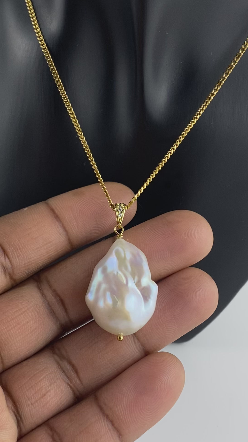 Big Baroque Pearl Pendant Necklace | 18K Gold Plated | Statement Bridal Jewelry