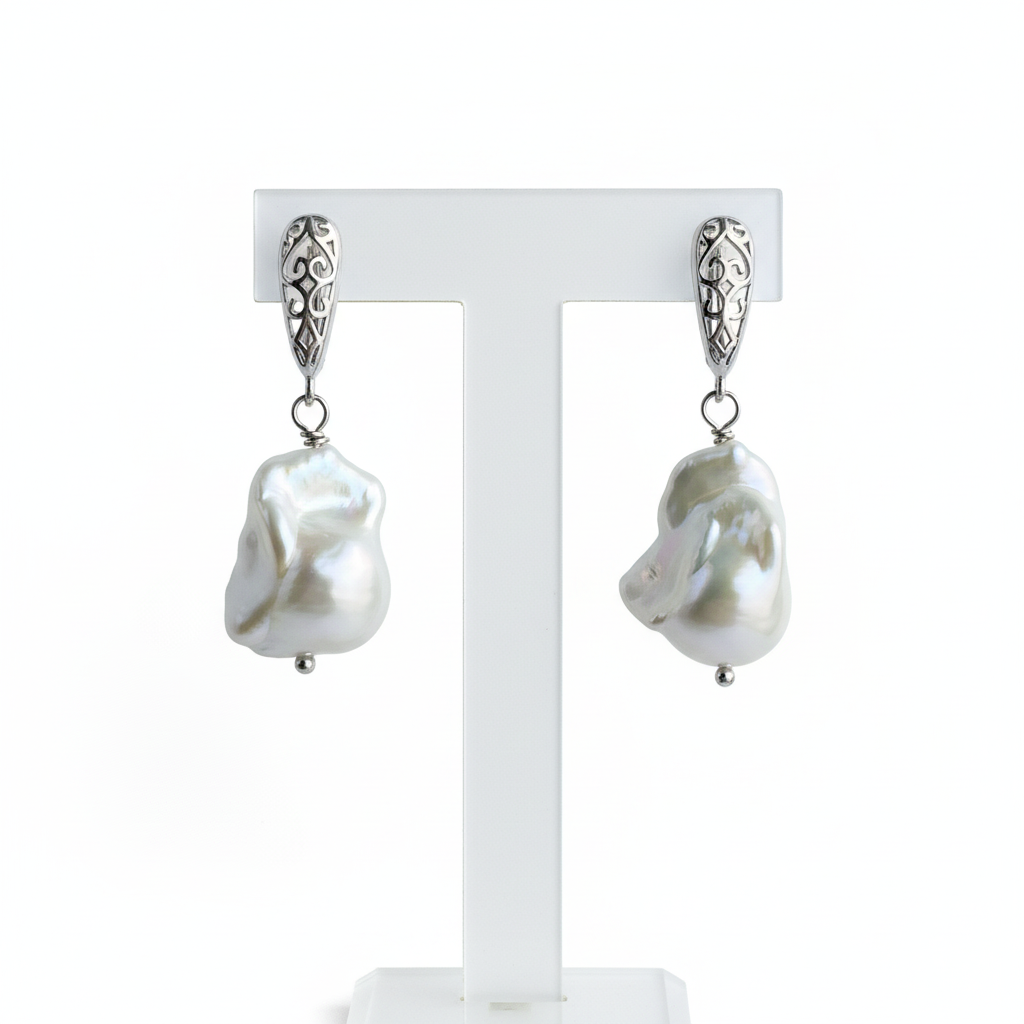 Silver Baroque Pearl Earrings – Display Stand